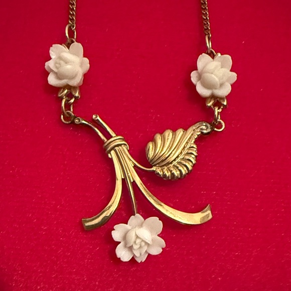 Vintage Amco Gold Filled Flower Necklace - Rare Design - Picture 3 of 4